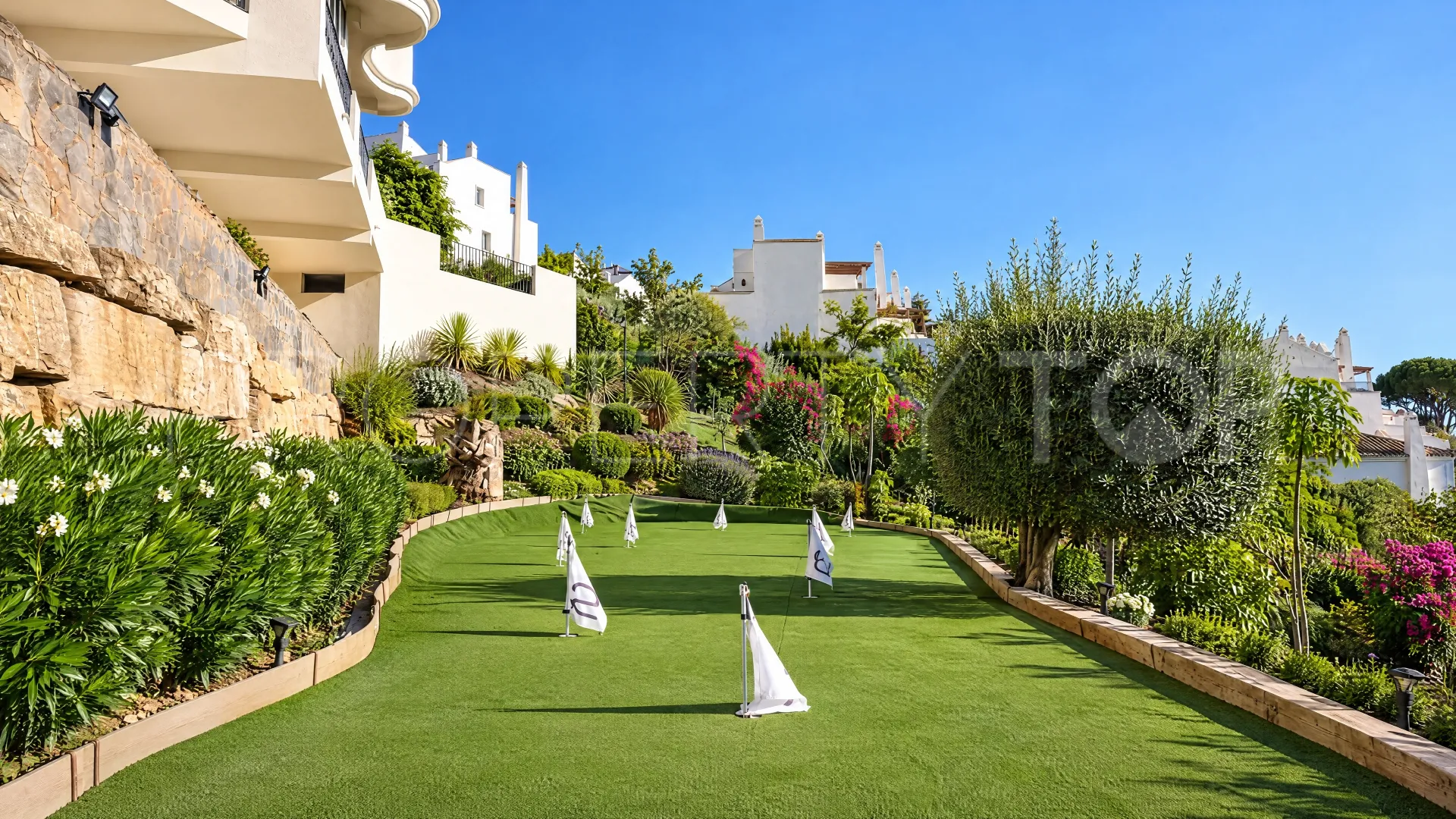 Se vende atico duplex en Nueva Andalucia