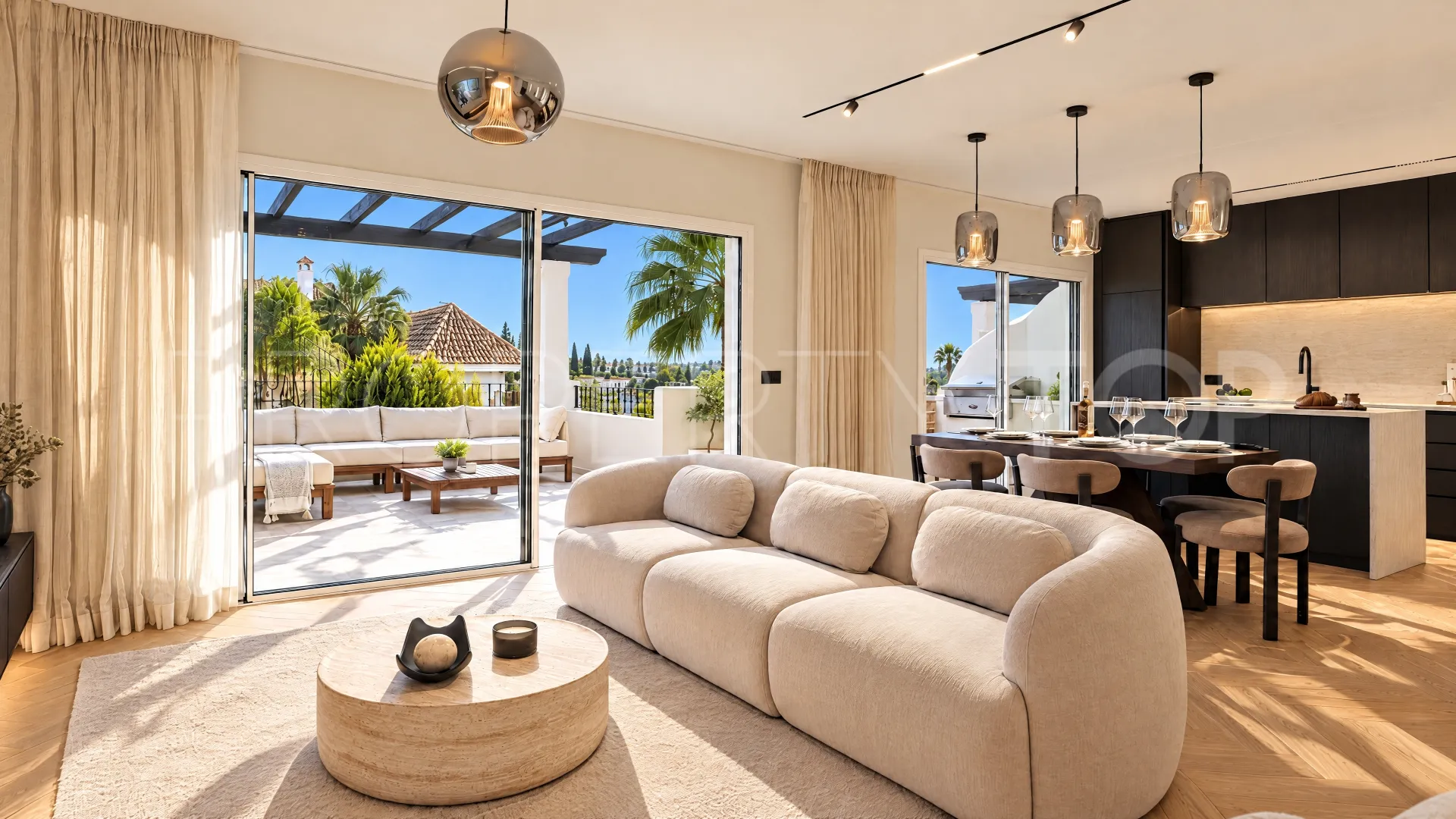 Se vende atico duplex en Nueva Andalucia