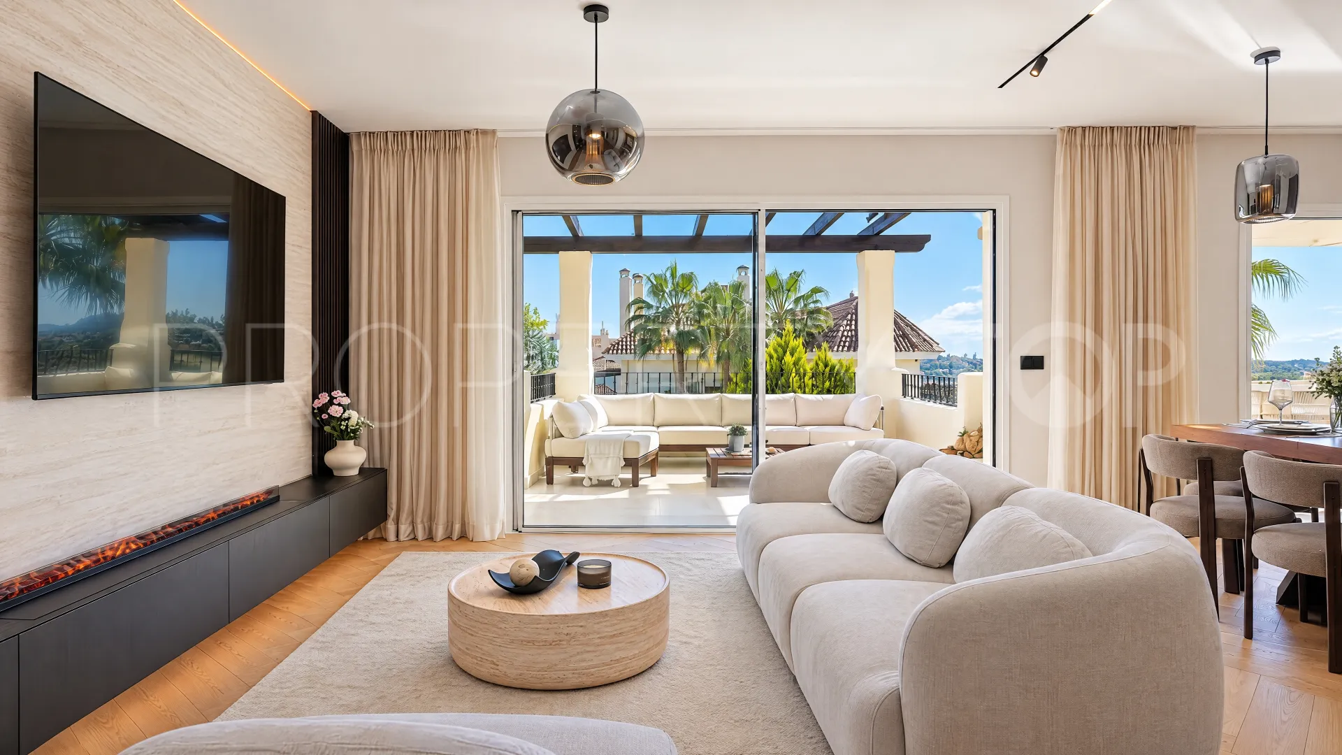 Se vende atico duplex en Nueva Andalucia