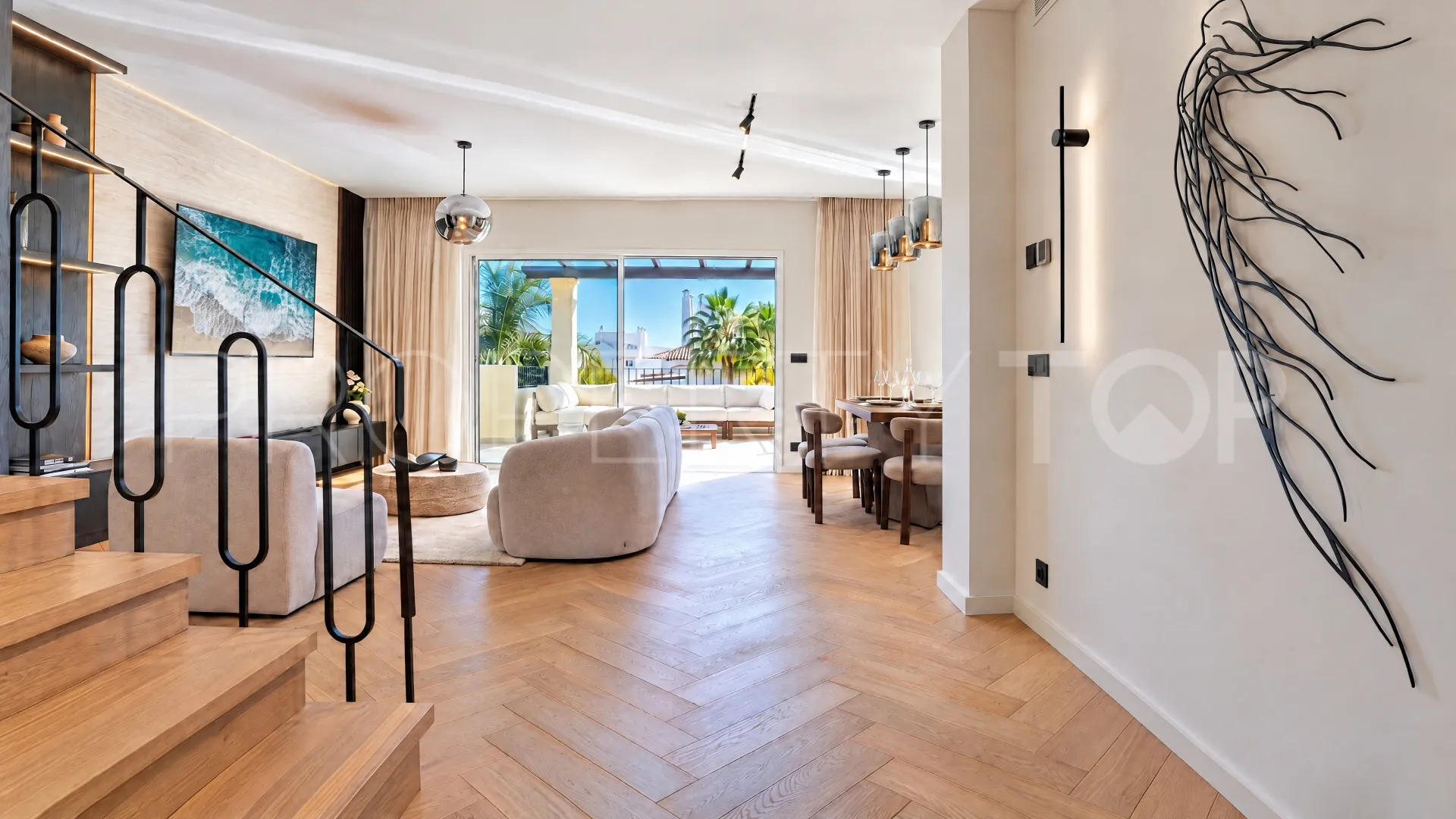 Se vende atico duplex en Nueva Andalucia