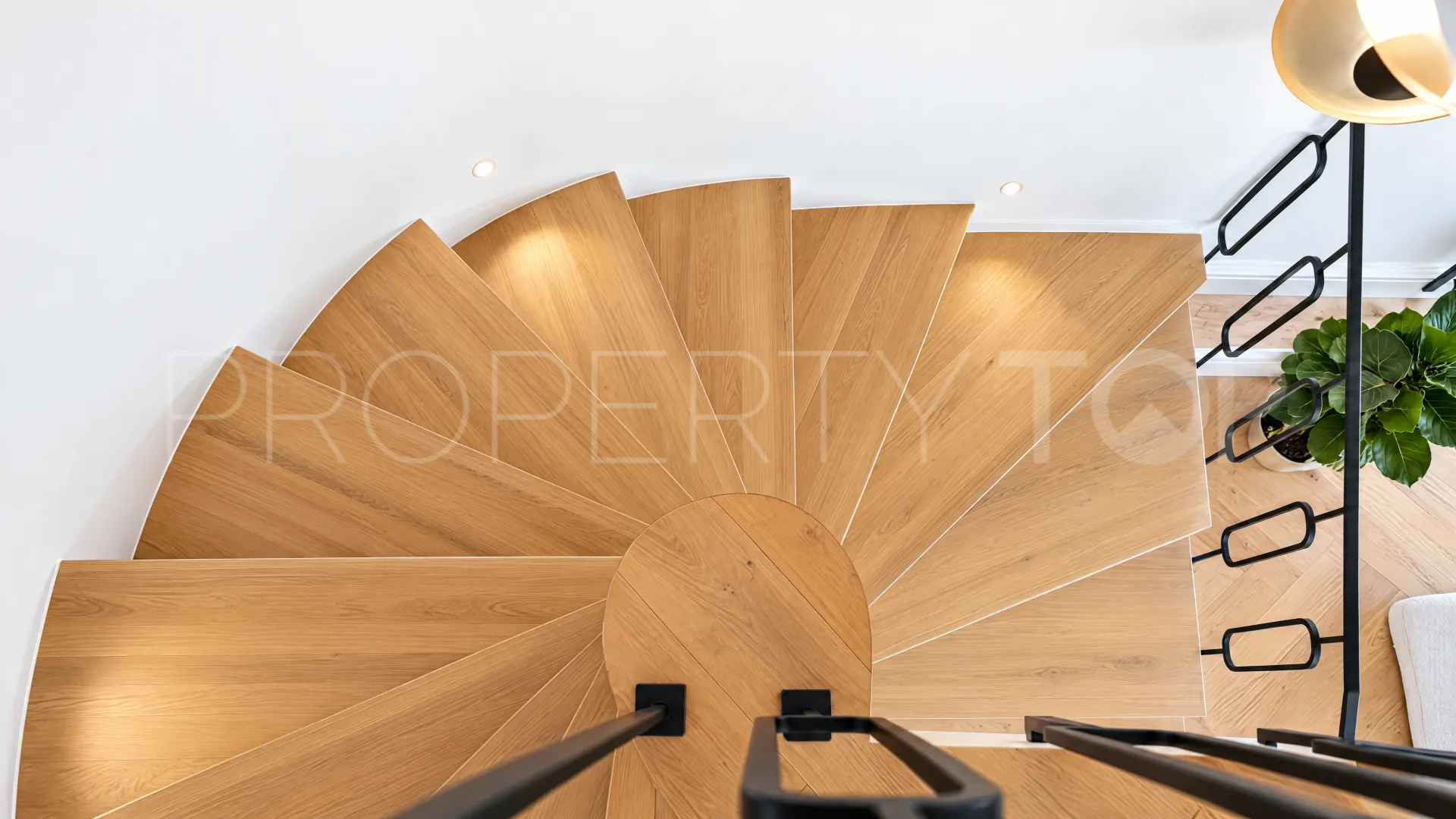 Se vende atico duplex en Nueva Andalucia