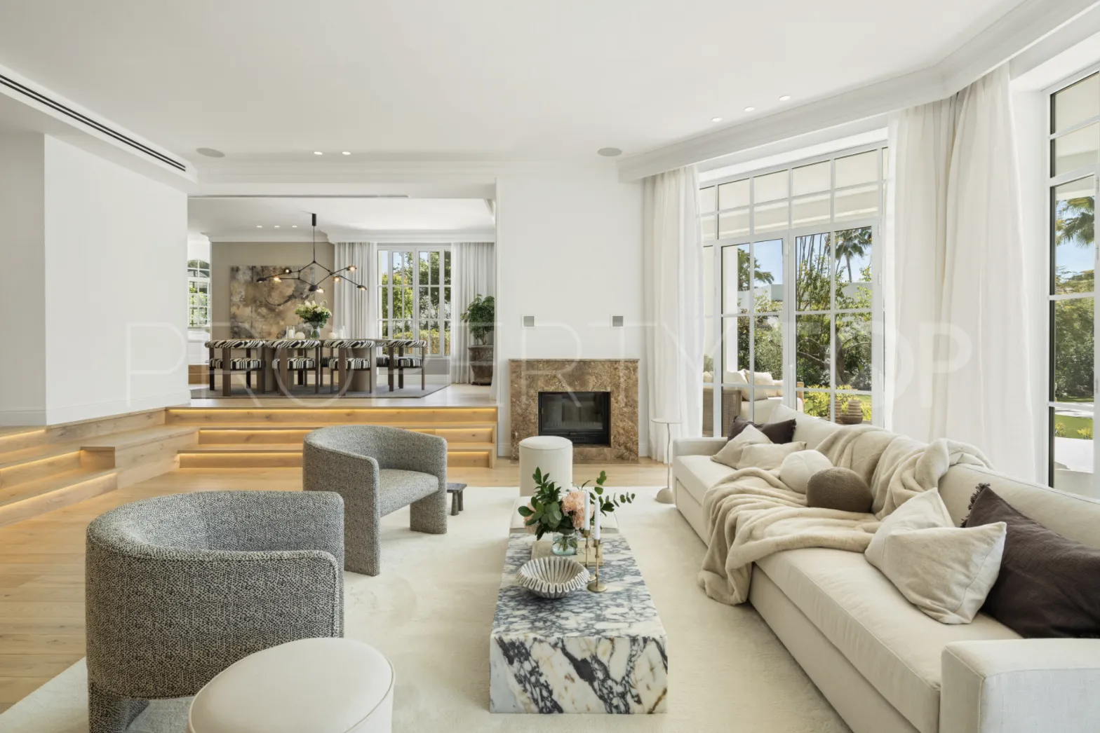 Buy Nueva Andalucia 5 bedrooms villa