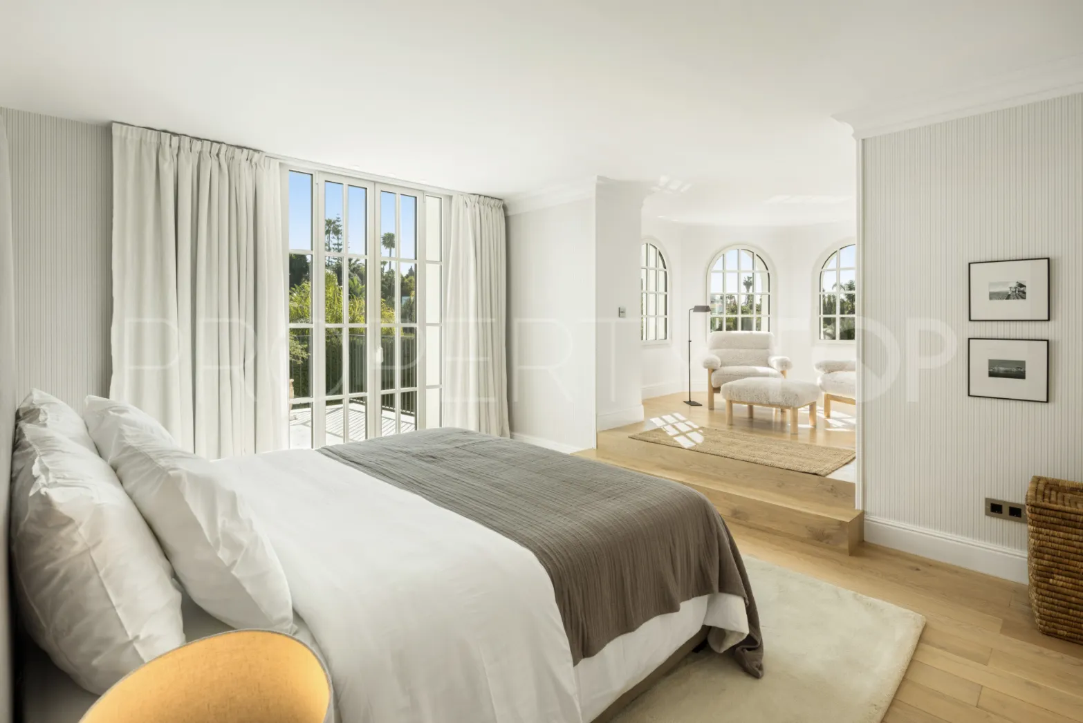 Buy Nueva Andalucia 5 bedrooms villa