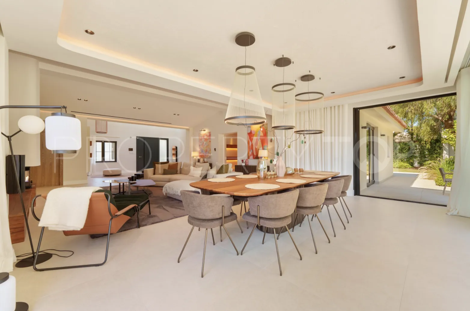 Buy villa with 5 bedrooms in Marbella - Puerto Banus