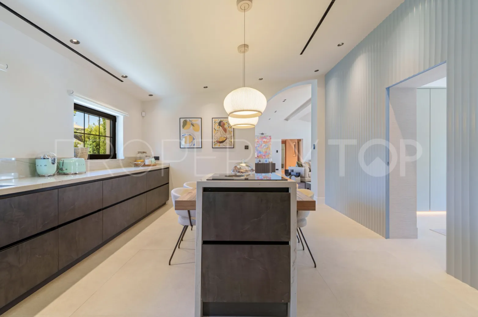 Buy villa with 5 bedrooms in Marbella - Puerto Banus