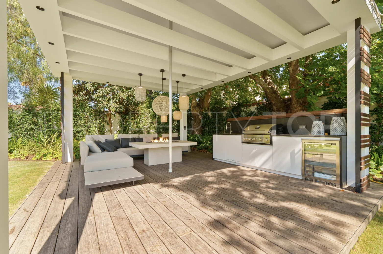 Buy villa with 5 bedrooms in Marbella - Puerto Banus