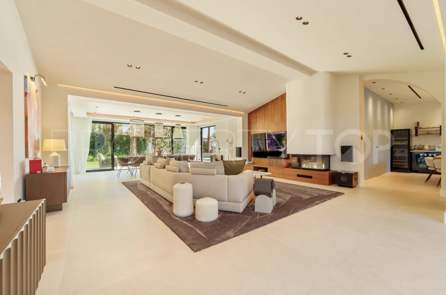 Buy villa with 5 bedrooms in Marbella - Puerto Banus