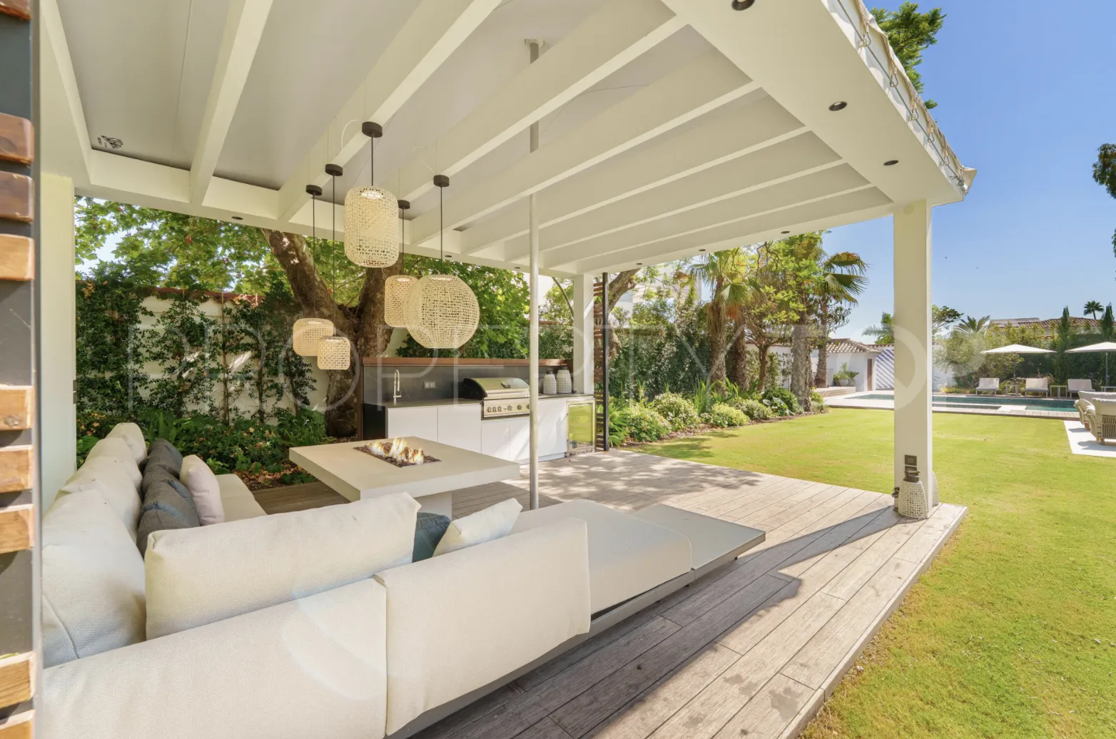 Buy villa with 5 bedrooms in Marbella - Puerto Banus