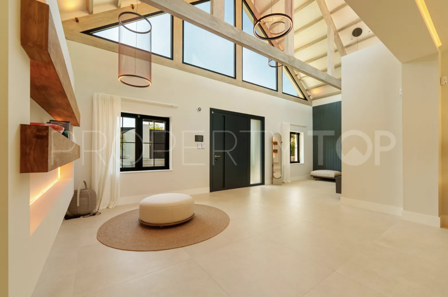 Buy villa with 5 bedrooms in Marbella - Puerto Banus