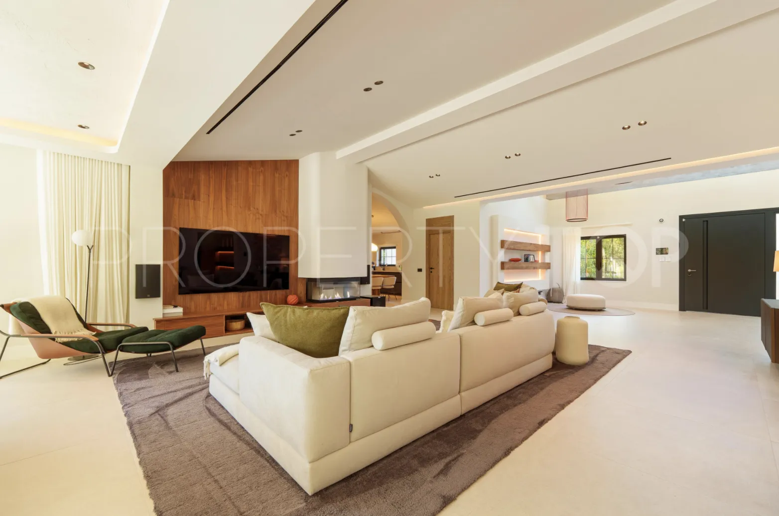 Buy villa with 5 bedrooms in Marbella - Puerto Banus