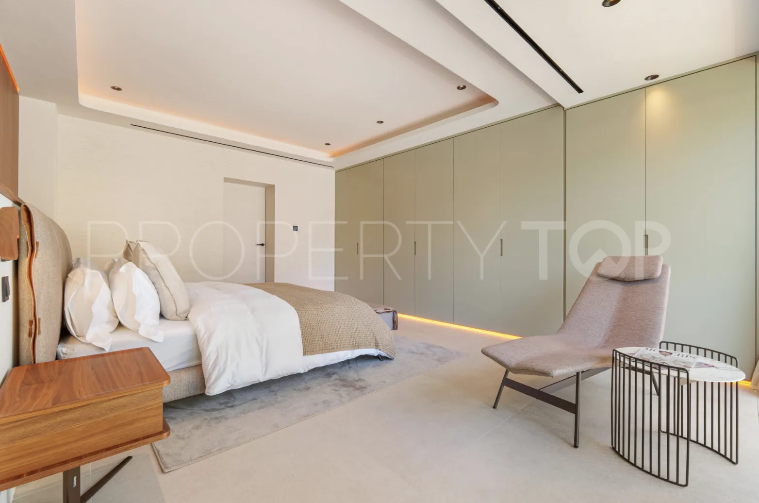 Buy villa with 5 bedrooms in Marbella - Puerto Banus