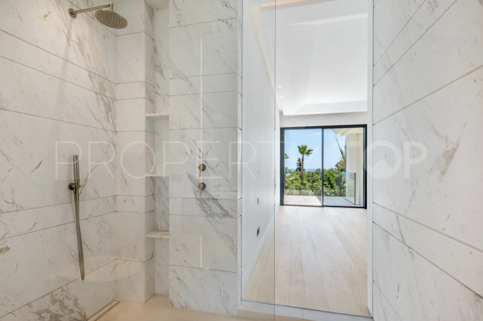 Villa en venta con 6 dormitorios en Golden Mile