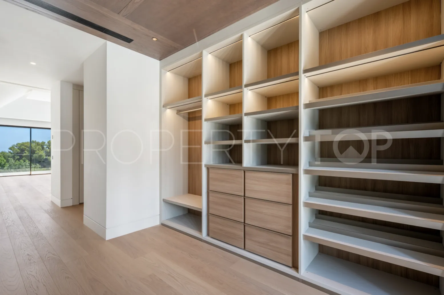 Villa en venta con 6 dormitorios en Golden Mile