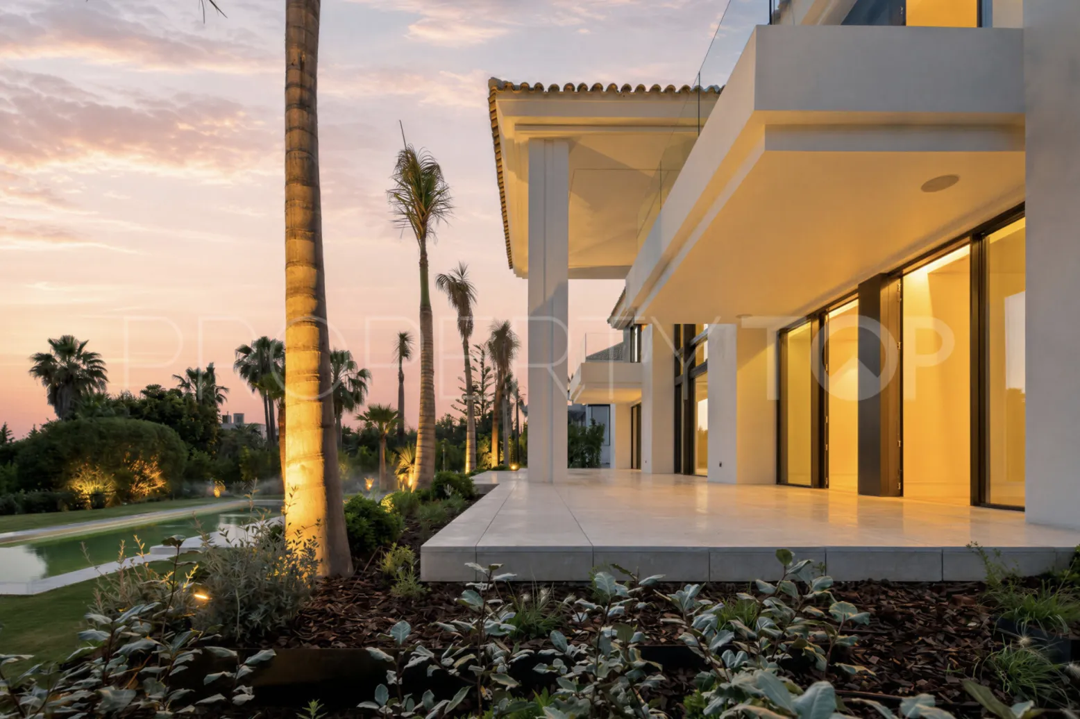 Villa en venta con 6 dormitorios en Golden Mile