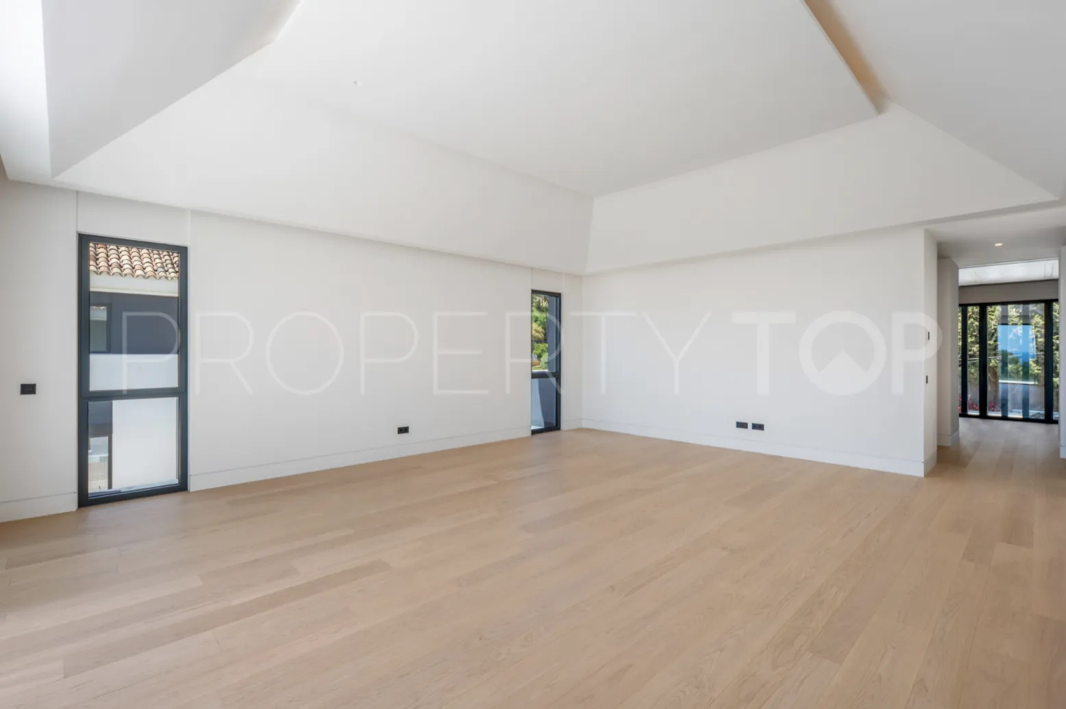 Villa en venta con 6 dormitorios en Golden Mile