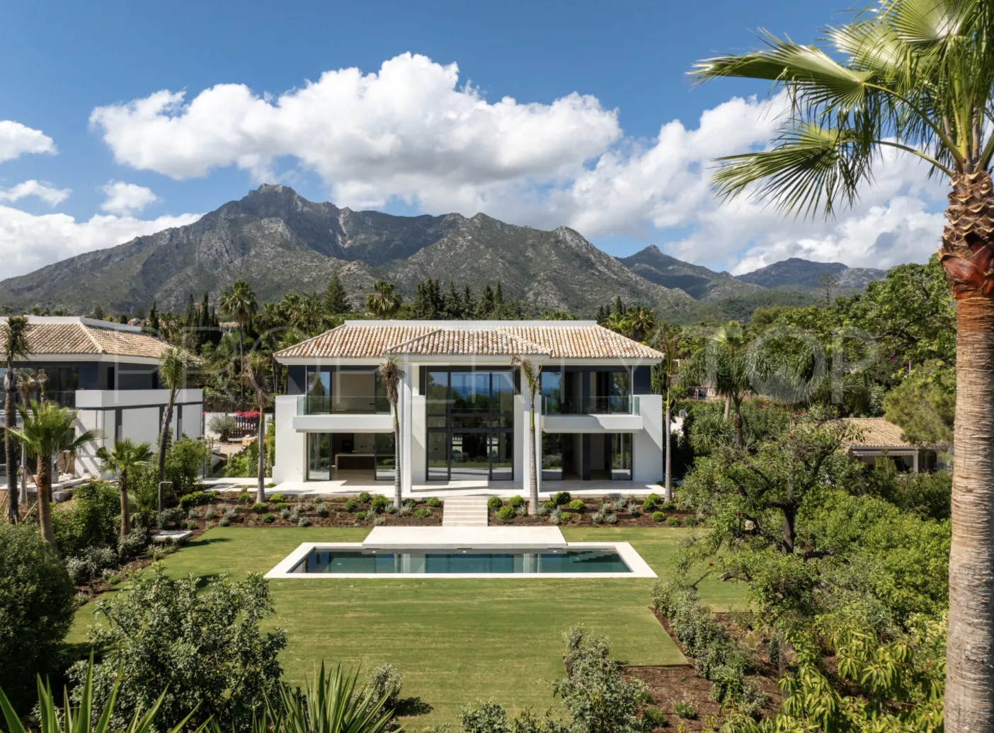 Villa en venta con 6 dormitorios en Golden Mile