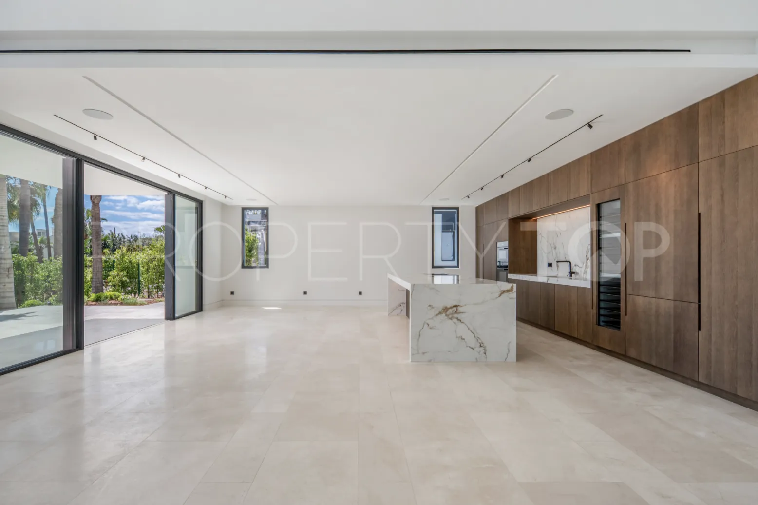 Villa en venta con 6 dormitorios en Golden Mile