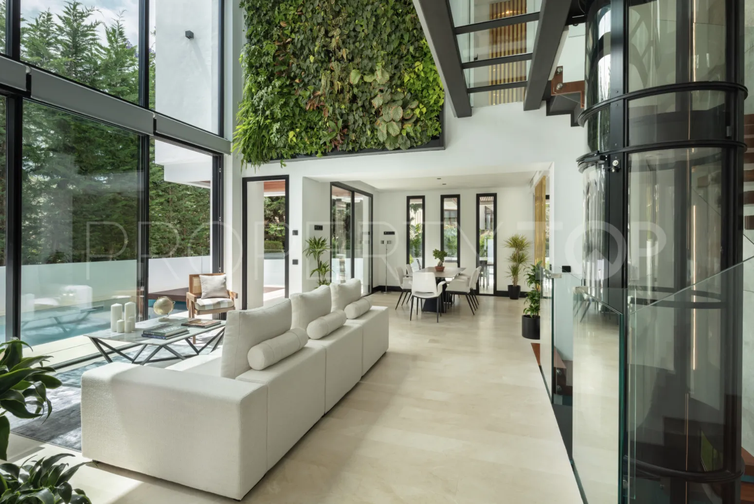 Golden Mile, villa con 5 dormitorios en venta