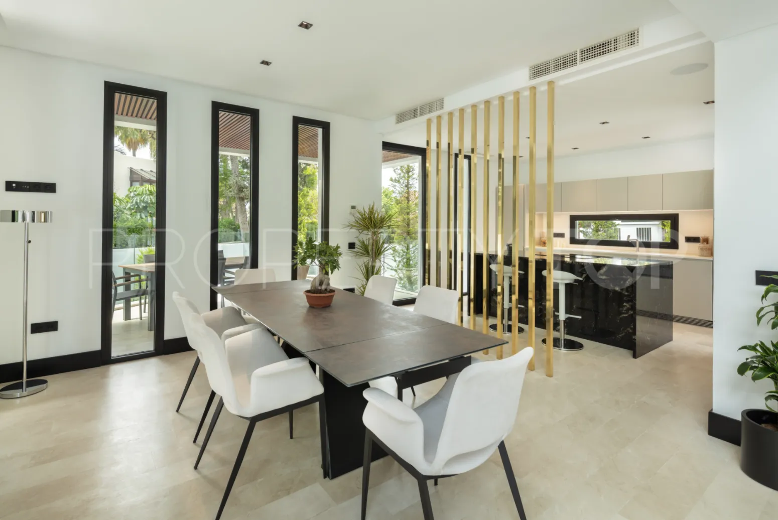 Golden Mile, villa con 5 dormitorios en venta