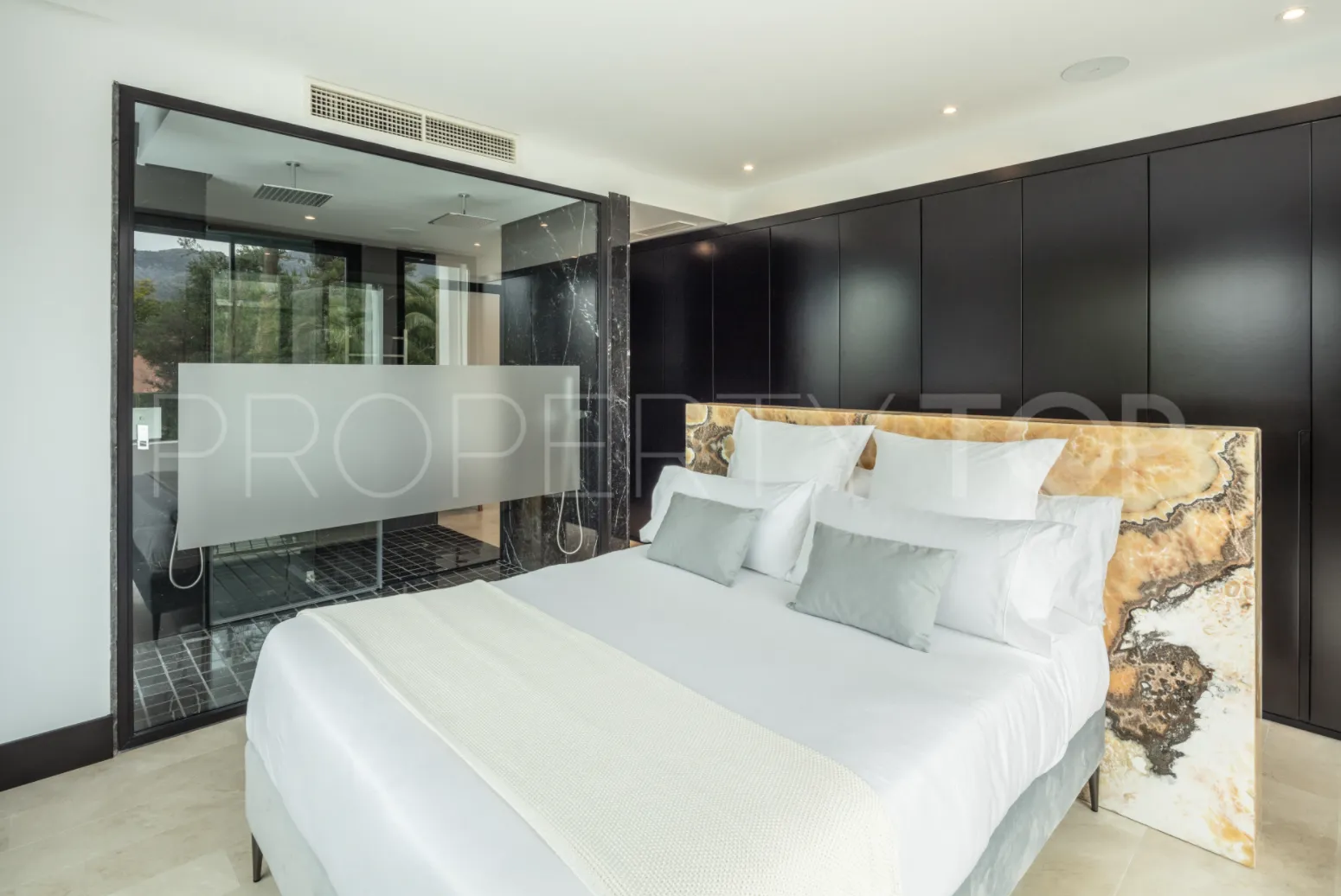 Golden Mile, villa con 5 dormitorios en venta