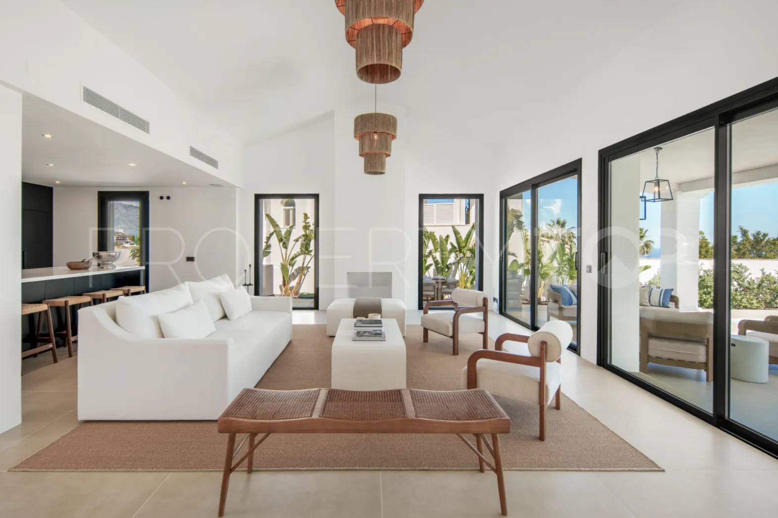 5 bedrooms villa for sale in Puerto del Almendro