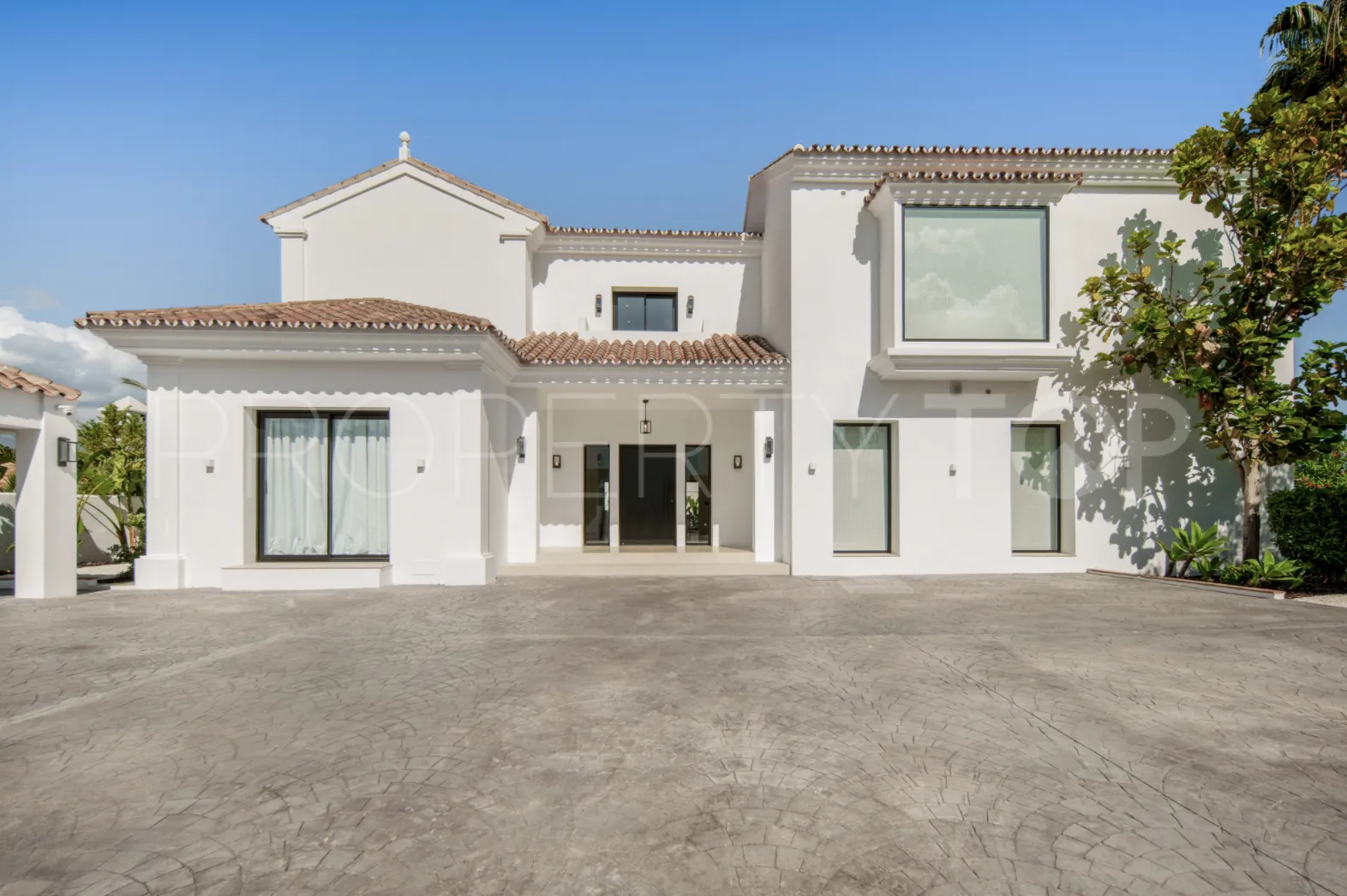 5 bedrooms villa for sale in Puerto del Almendro