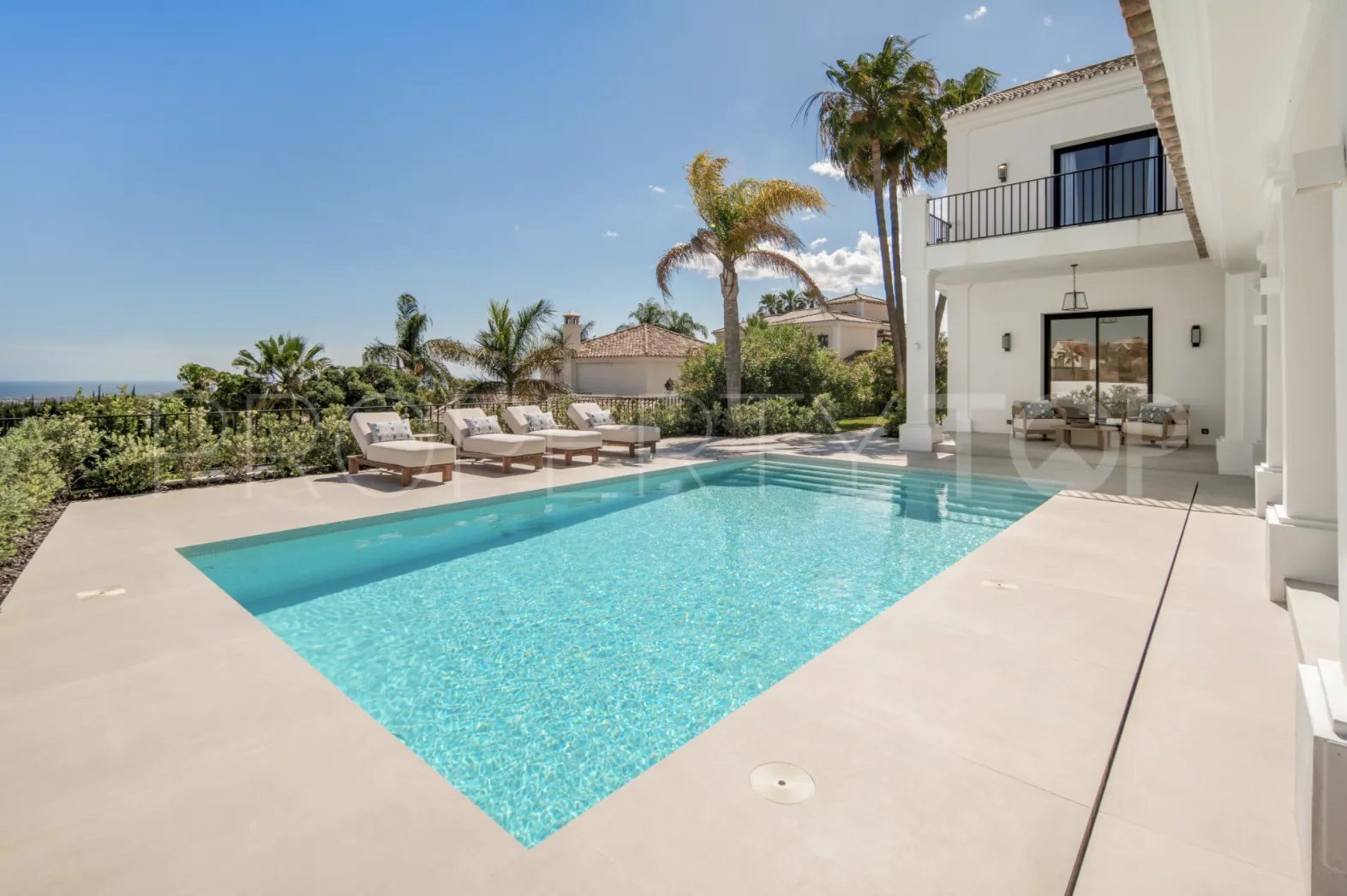 5 bedrooms villa for sale in Puerto del Almendro