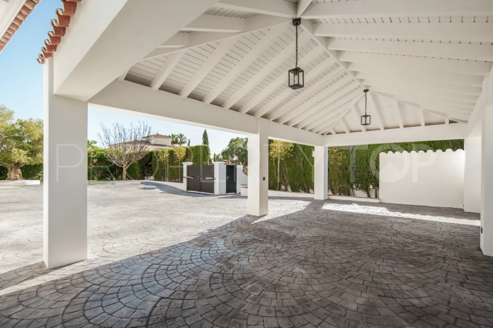 5 bedrooms villa for sale in Puerto del Almendro