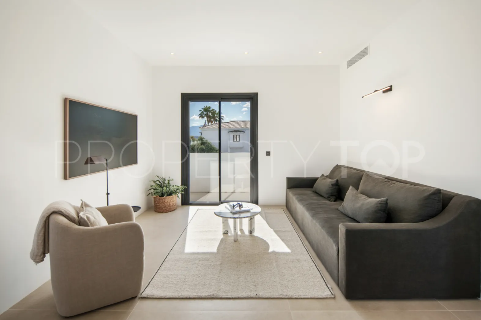 5 bedrooms villa for sale in Puerto del Almendro