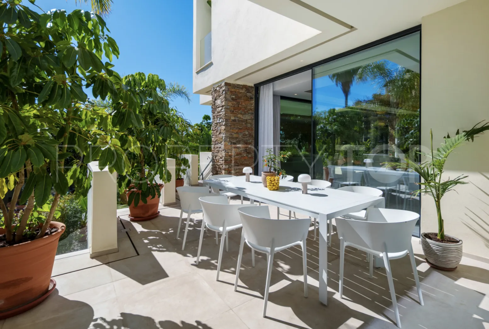Villa en venta con 4 dormitorios en New Golden Mile