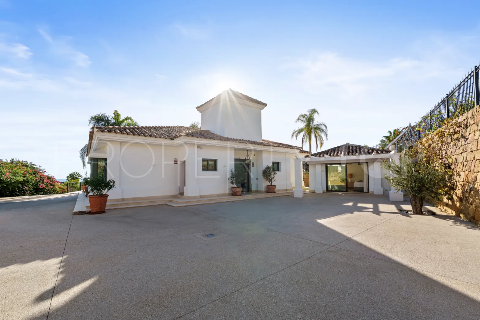For sale Nueva Andalucia 4 bedrooms villa