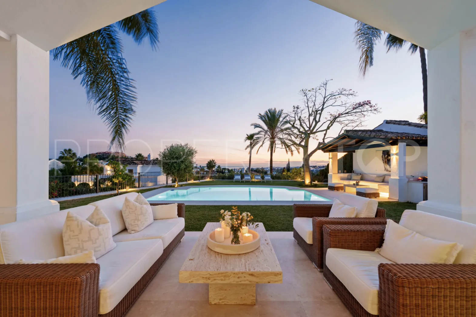 For sale Nueva Andalucia 4 bedrooms villa