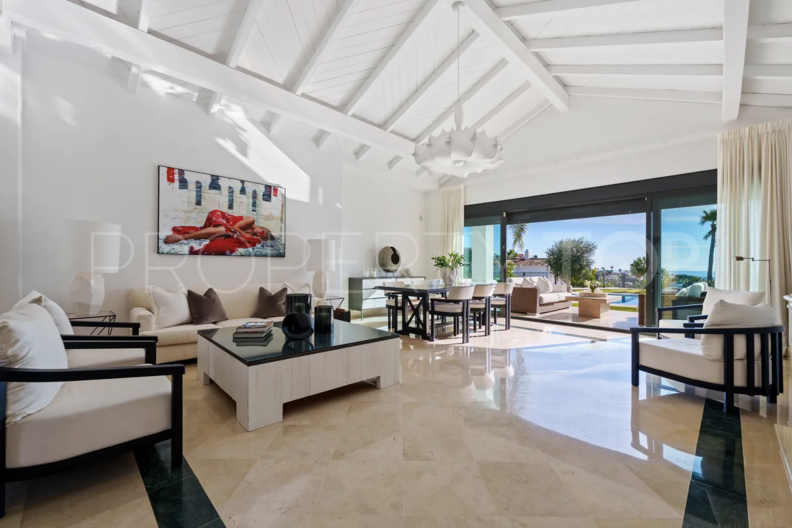 For sale Nueva Andalucia 4 bedrooms villa