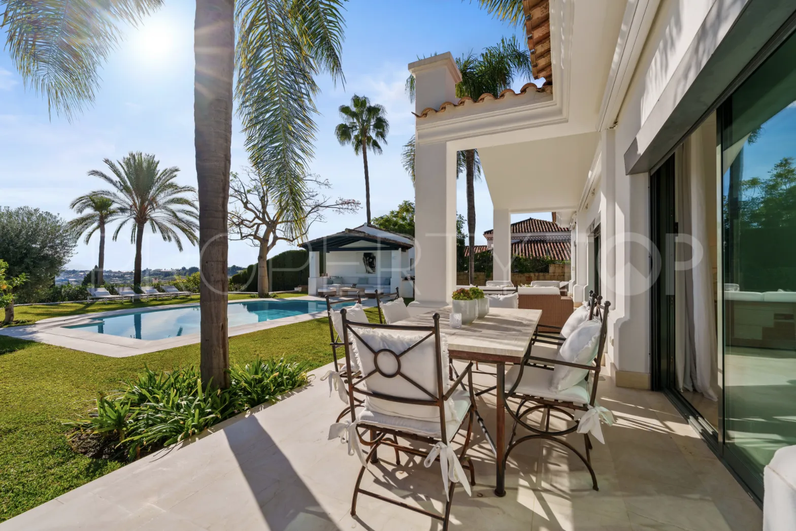For sale Nueva Andalucia 4 bedrooms villa