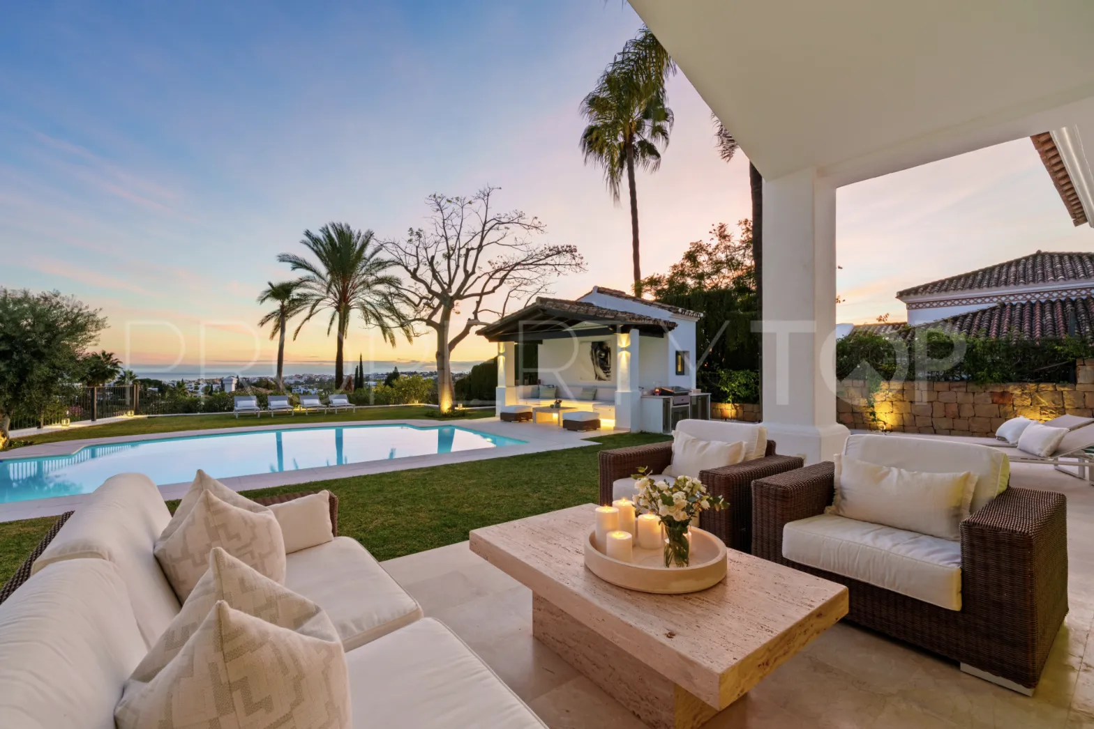 For sale Nueva Andalucia 4 bedrooms villa