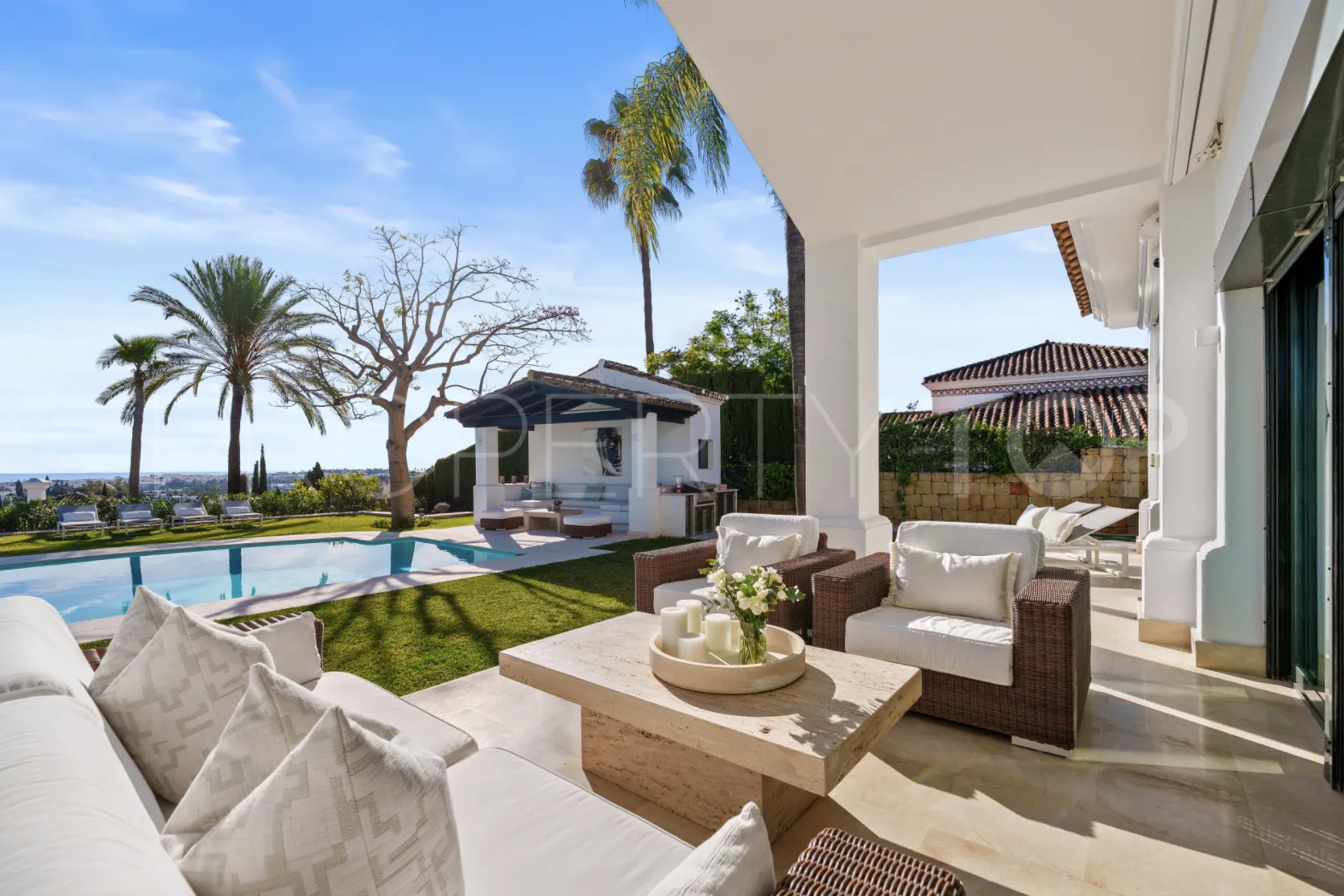 For sale Nueva Andalucia 4 bedrooms villa