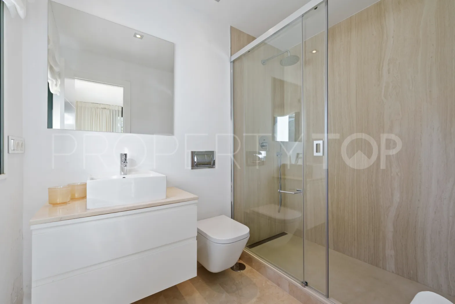 For sale Nueva Andalucia 4 bedrooms villa