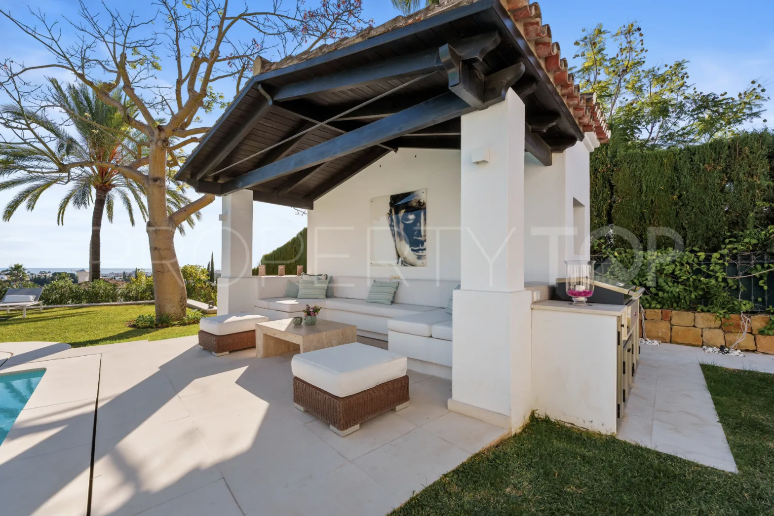 For sale Nueva Andalucia 4 bedrooms villa