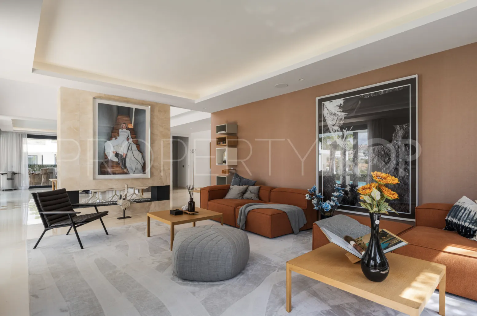 5 bedrooms villa for sale in Nueva Andalucia
