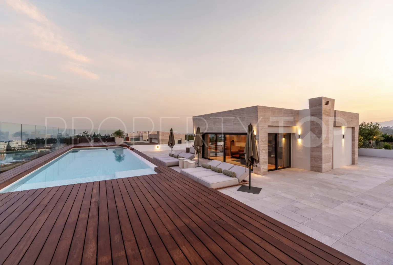 Villa en venta con 4 dormitorios en Golden Mile