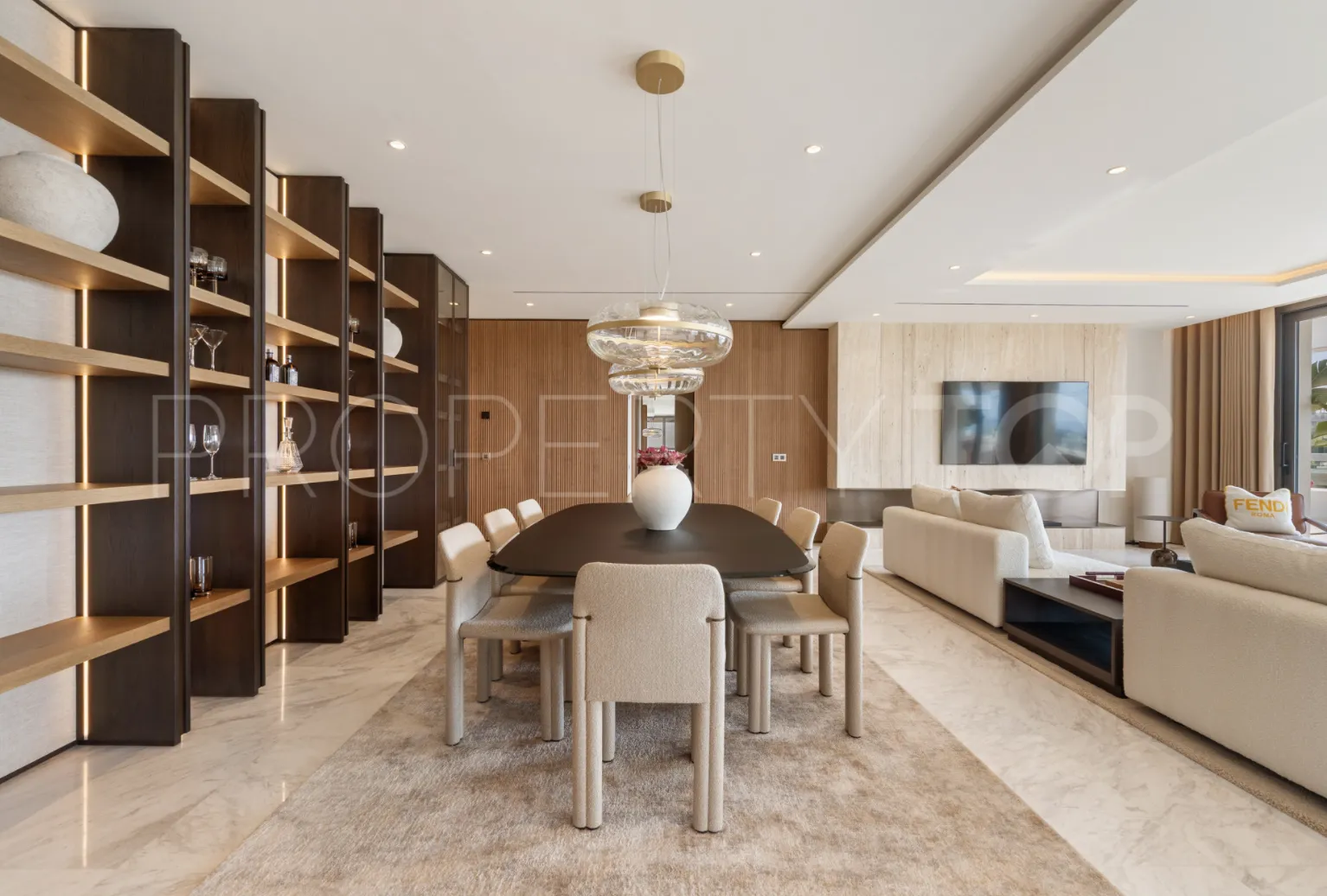 Villa en venta con 4 dormitorios en Golden Mile