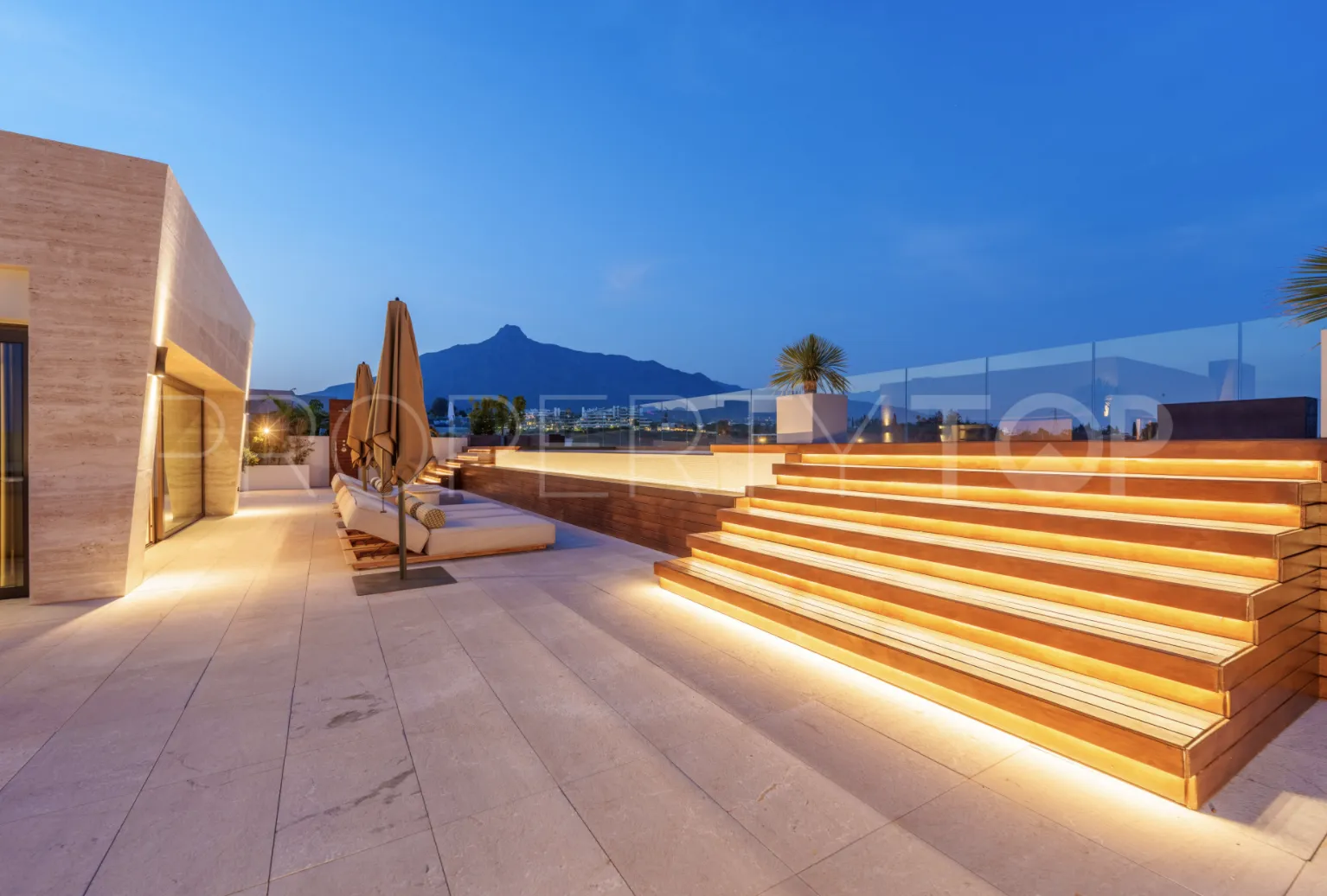 Villa en venta con 4 dormitorios en Golden Mile