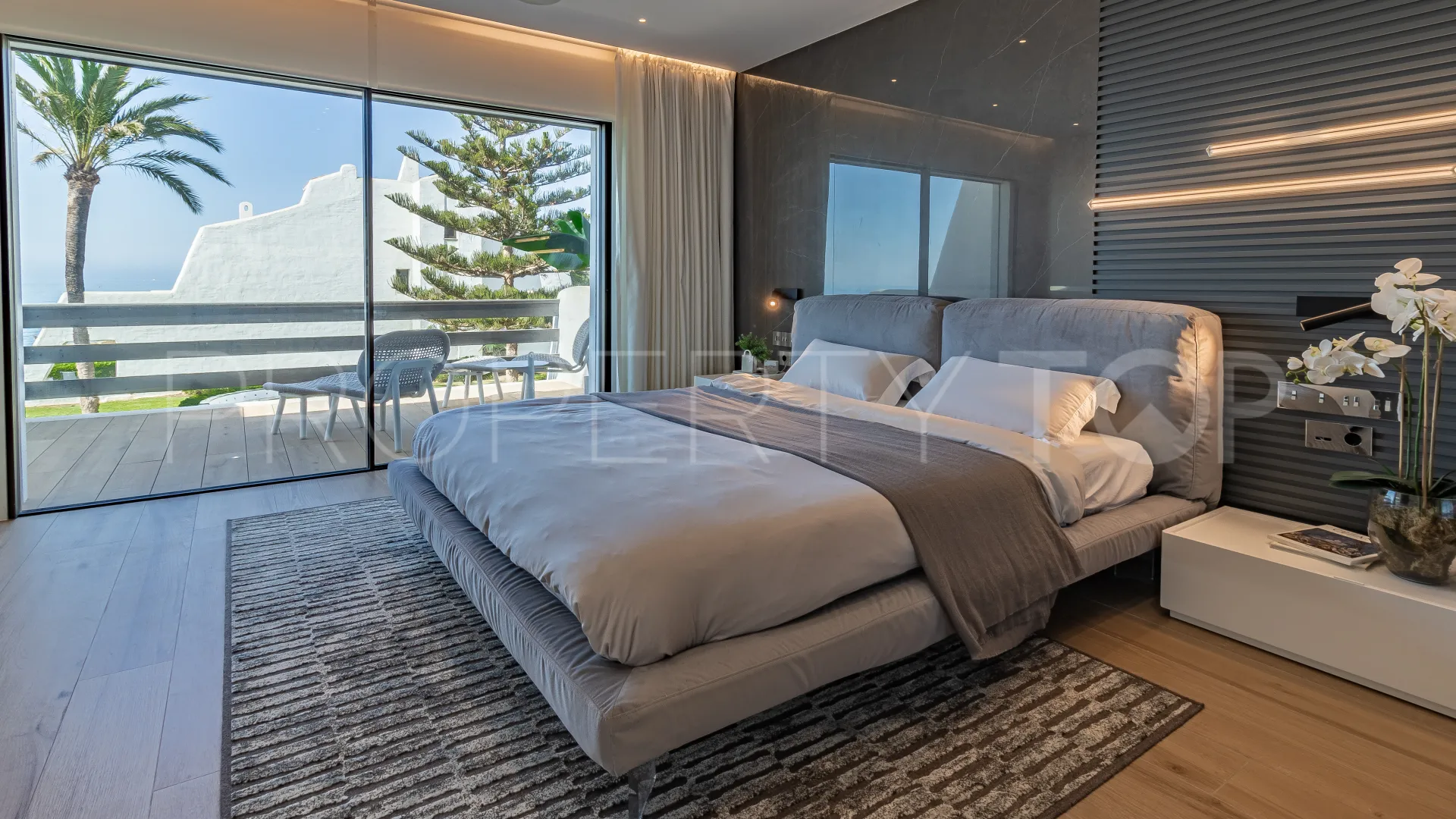 Marbella Golden Mile town house for sale