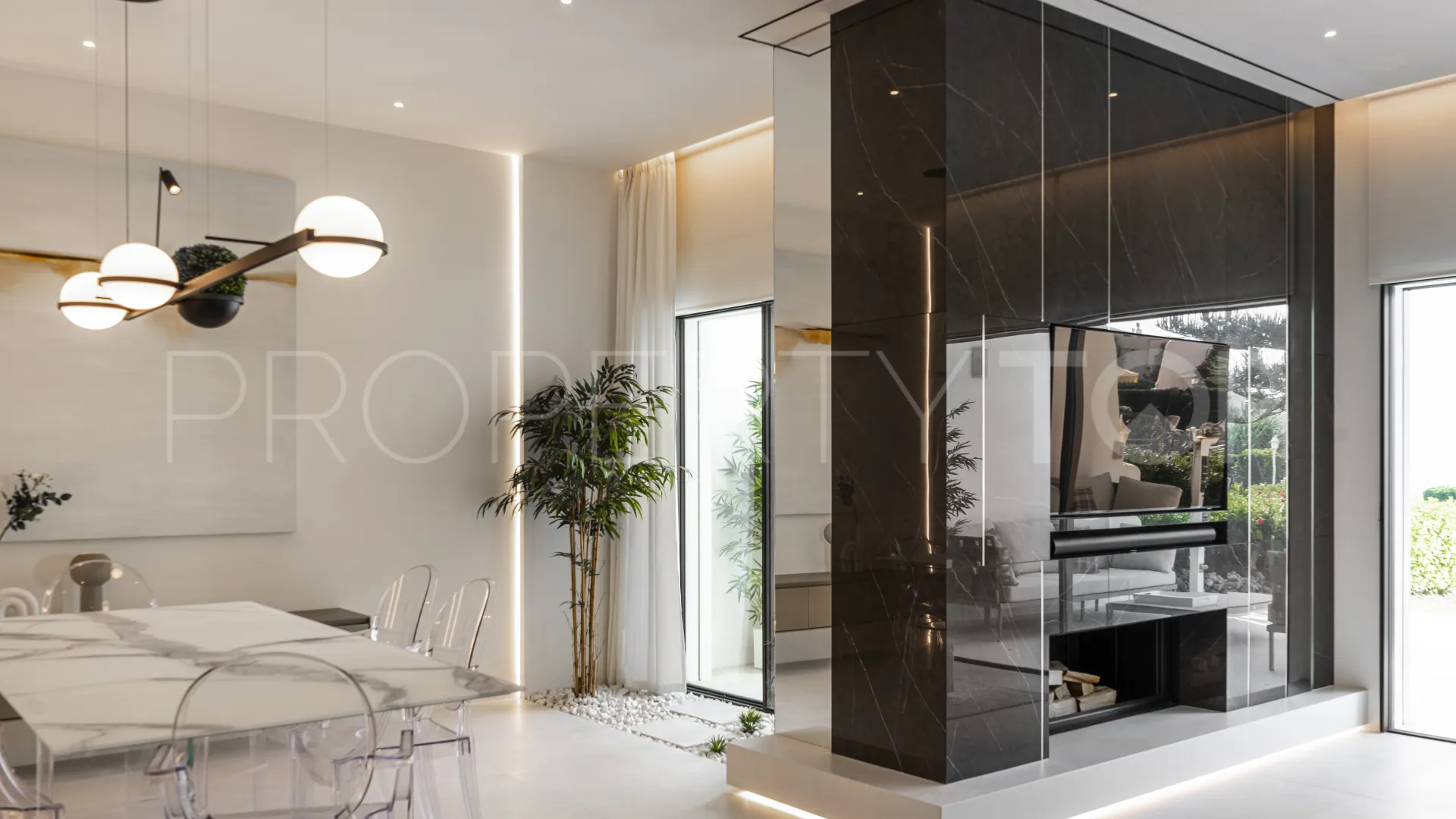 Marbella Golden Mile town house for sale