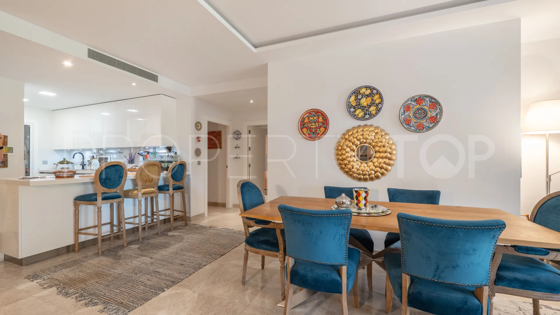 Apartamento planta baja en venta en Alminar de Marbella