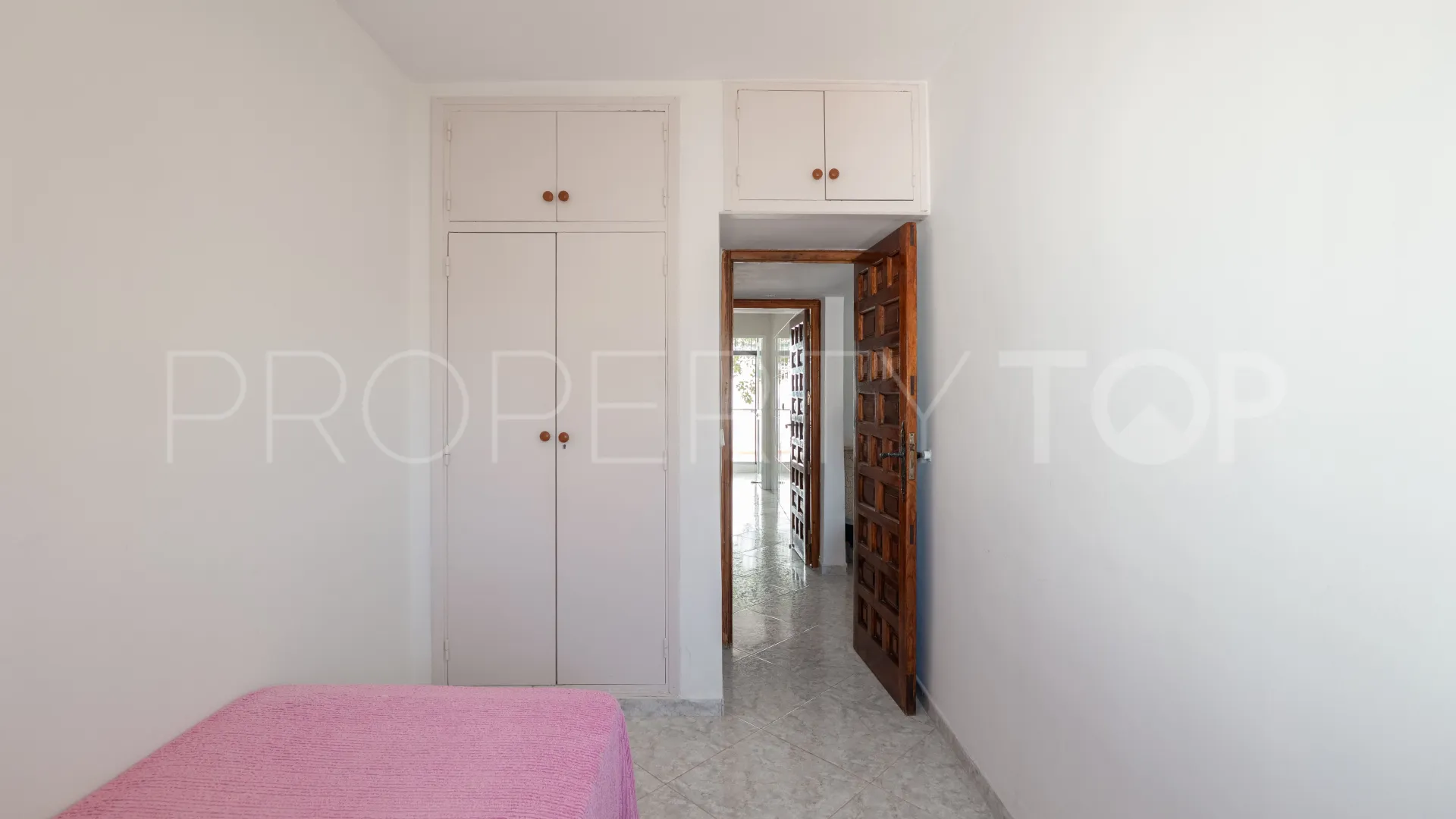 Adosado en venta en Nueva Andalucia de 4 dormitorios