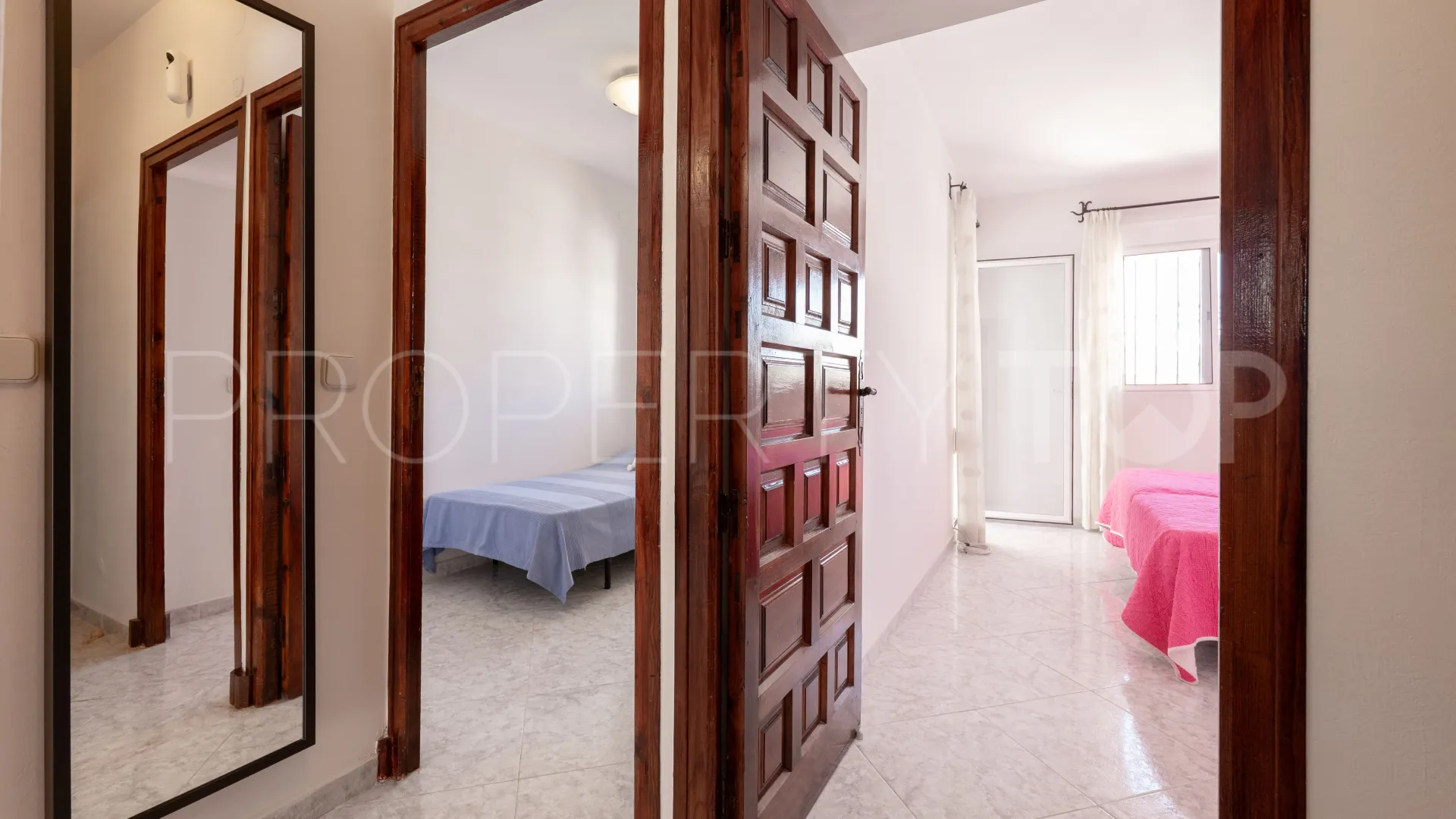 Adosado en venta en Nueva Andalucia de 4 dormitorios