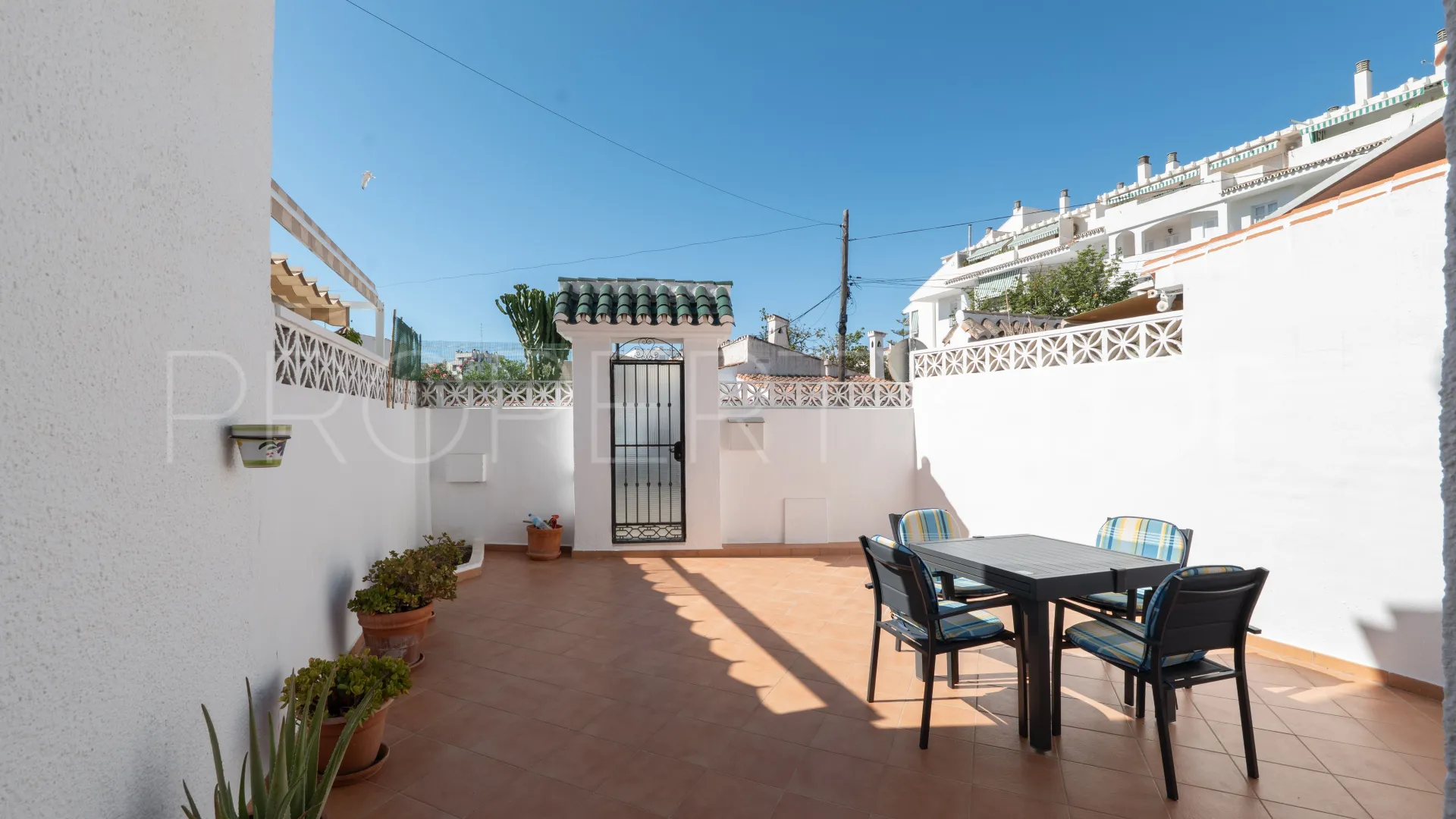 Adosado en venta en Nueva Andalucia de 4 dormitorios