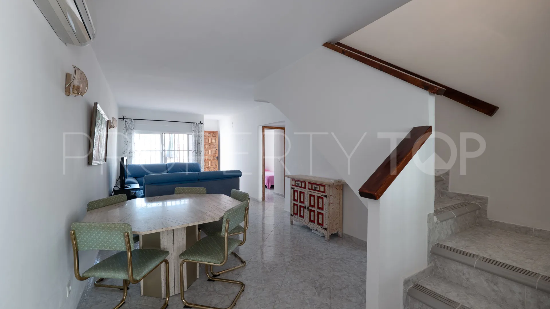 Adosado en venta en Nueva Andalucia de 4 dormitorios