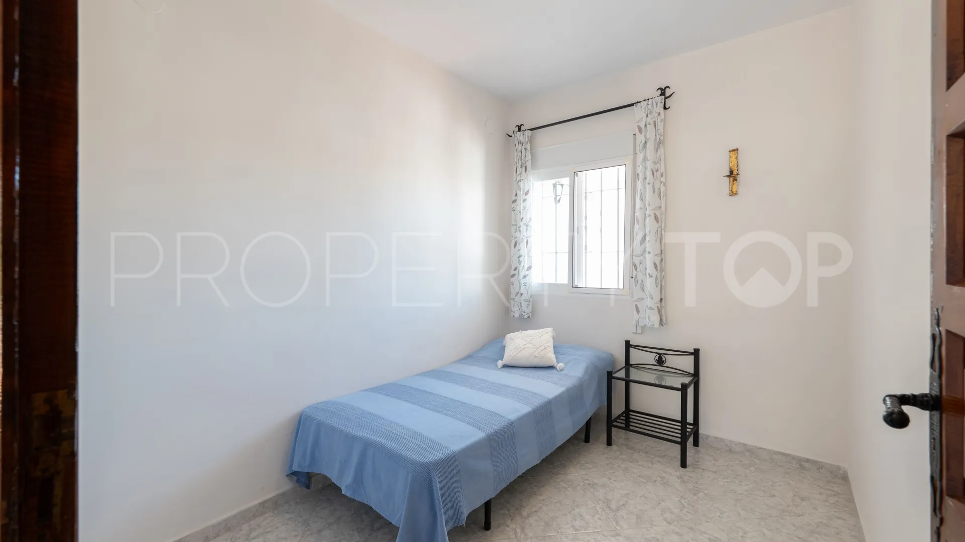 Adosado en venta en Nueva Andalucia de 4 dormitorios